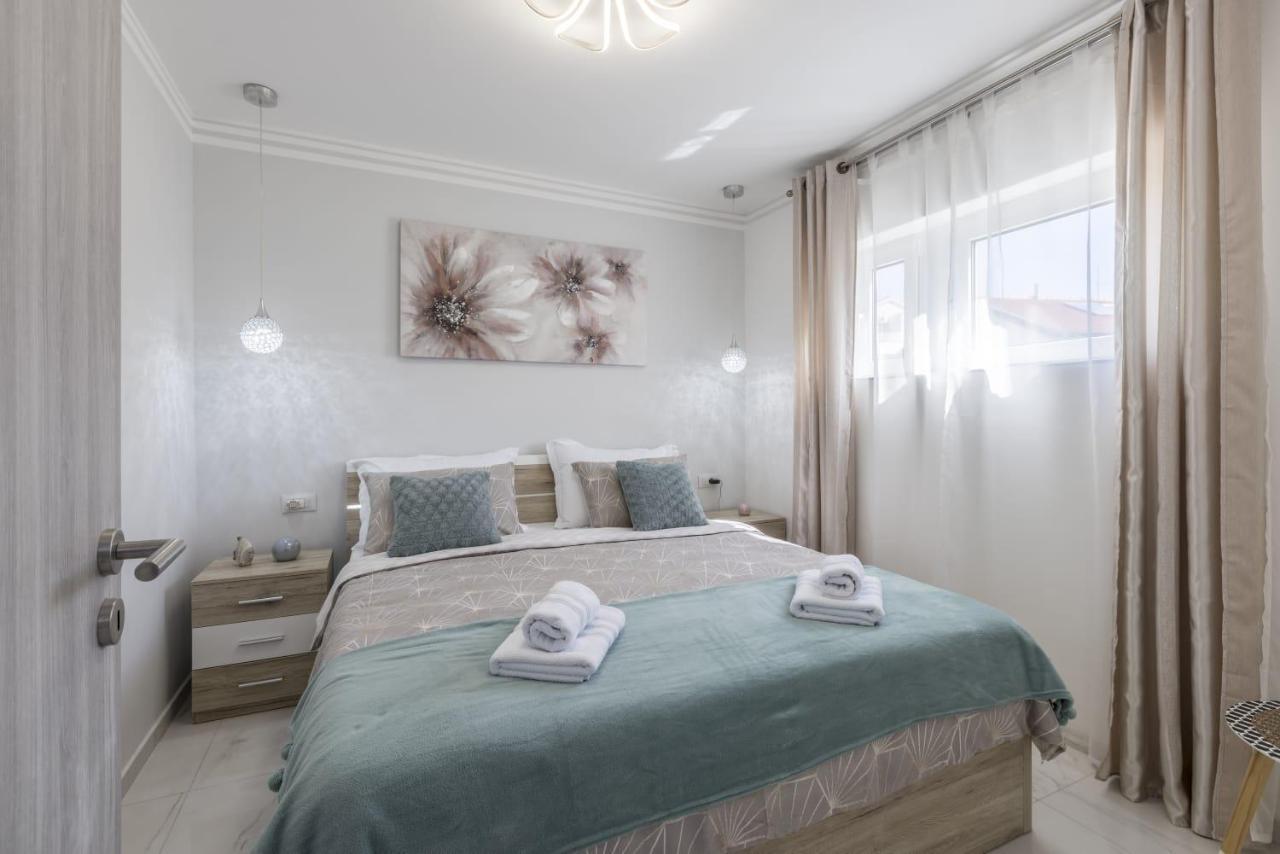 Royal Rose Gold Apartment Vodice Exterior photo